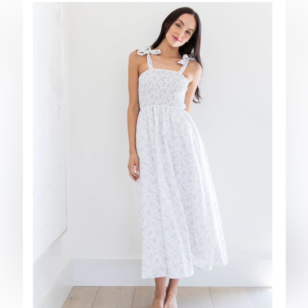 BNWT floral maxi dress by PRIV.